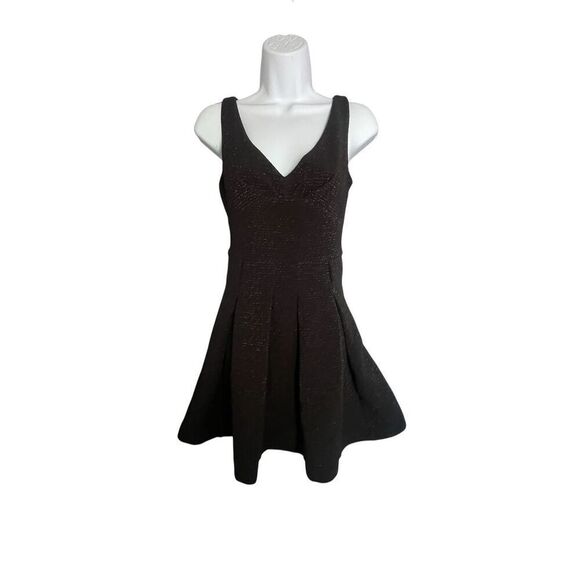 Betsey Johnson Dresses & Skirts - Betsey Johnson Black New Years Sparkle Mini Dress with Bow Women’s Size 6